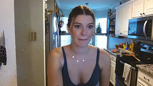 Snapshot of rileydepp chatting on March 4, 9:22 pm rileydepp online show from March 4, 9:22 pm