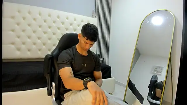 ANDRES STUD online show from March 19, 3:43 am