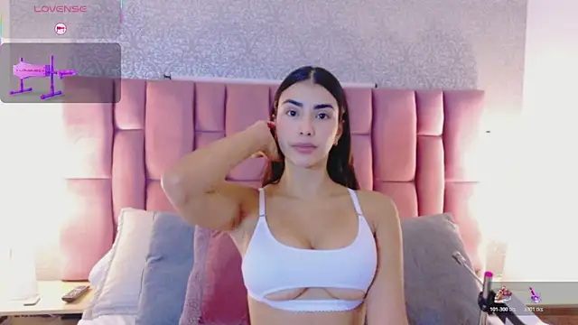 FelicityAdams online show from February 12, 3:18 pm