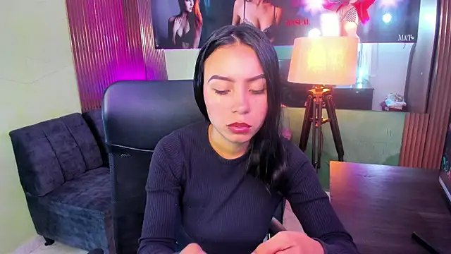 Snapshot of julieta_fn chatting on May 14, 3:19 pm julieta fn online show from May 14, 3:19 pm