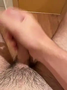 Snapshot of polpolo21 chatting on October 31, 1:12 pm polpolo21 online show from October 31, 1:12 pm