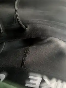 Snapshot of polpolo21 chatting on November 11, 2:50 pm polpolo21 online show from November 11, 2:50 pm