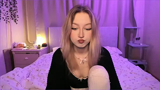 Snapshot of margorazentals chatting on September 24, 9:18 pm margorazentals online show from September 24, 9:18 pm