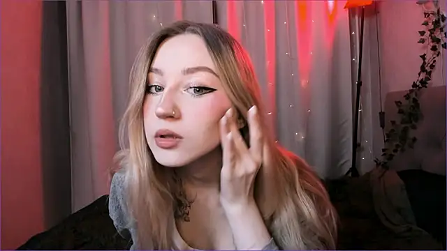 margorazentals online show from March 8, 8:45 pm