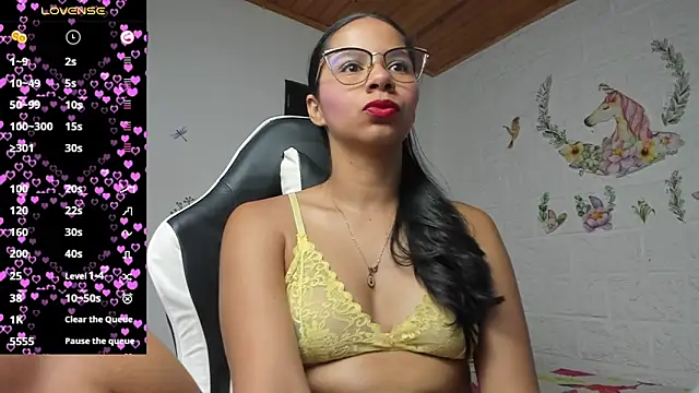 alisson hoffman05 online show from June 1, 9:49 pm