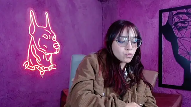 Snapshot of Sunshinegirl__ chatting on February 12, 1:41 am Sunshinegirl online show from February 12, 1:41 am