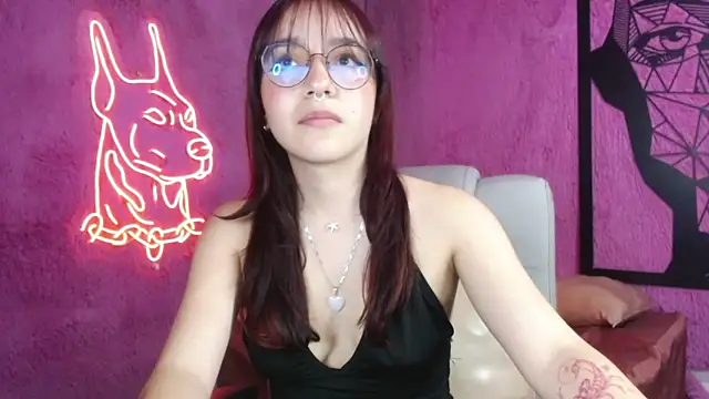 Snapshot of Sunshinegirl__ chatting on March 11, 10:42 pm Sunshinegirl online show from March 11, 10:42 pm