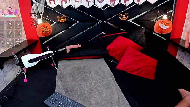 Snapshot of IVISBOUNCYASS chatting on October 6, 12:24 pm IVISBOUNCYASS online show from October 6, 12:24 pm