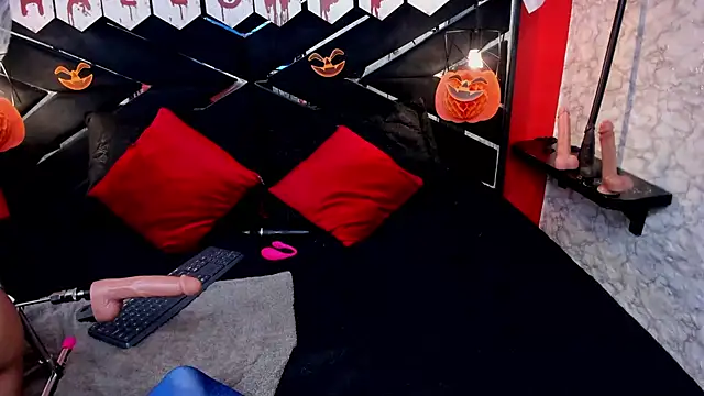 Snapshot of IVISBOUNCYASS chatting on October 16, 1:34 pm IVISBOUNCYASS online show from October 16, 1:34 pm