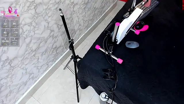 Snapshot of IVISBOUNCYASS chatting on November 10, 12:15 pm IVISBOUNCYASS online show from November 10, 12:15 pm