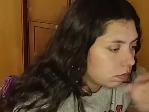 Snapshot of isabellapurple chatting on February 13, 4:19 am isabellapurple online show from February 13, 4:19 am