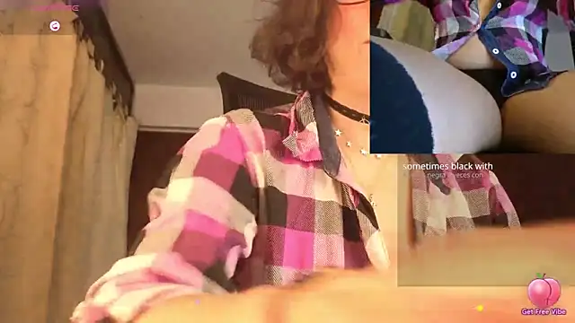 Snapshot of sophia_dumont chatting on September 23, 12:24 am sophia dumont online show from September 23, 12:24 am