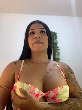 Snapshot of tinalove7 chatting on October 2, 10:17 pm tinalove7 online show from October 2, 10:17 pm