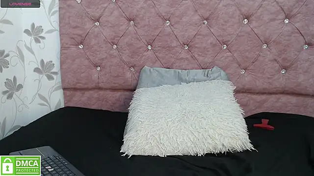 Snapshot of Emmaa_dia chatting on February 10, 11:55 pm Emmaa dia online show from February 10, 11:55 pm