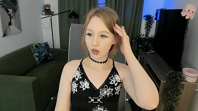 Snapshot of DariaTate chatting on June 22, 12:02 pm DariaTate online show from June 22, 12:02 pm