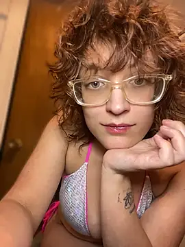 Snapshot of grassXass420 chatting on May 23, 5:45 am grassXass420 online show from May 23, 5:45 am