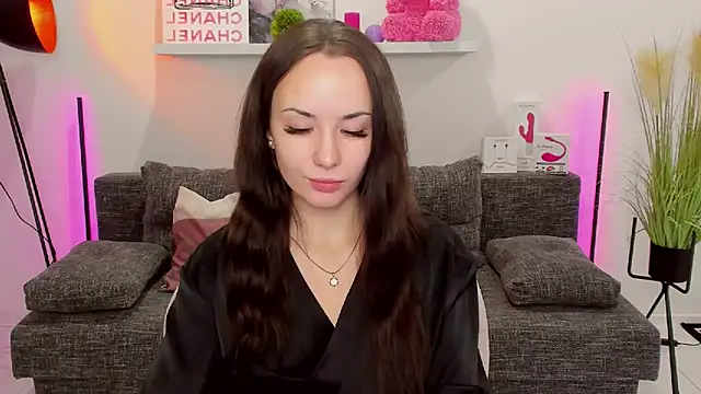 Suga babe online show from March 3, 8:11 pm