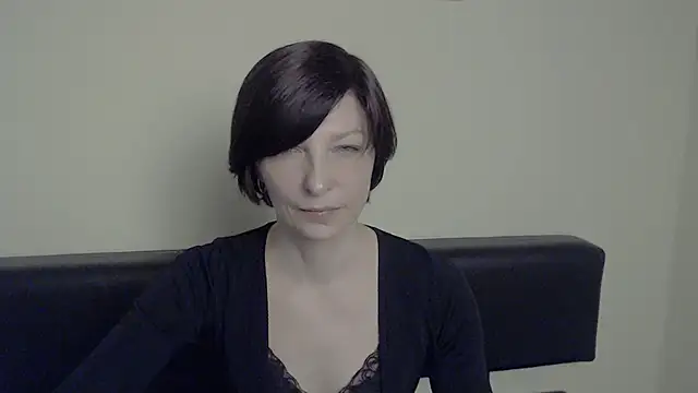 Snapshot of _AngeliaFlow_ chatting on February 6, 8:07 am AngeliaFlow online show from February 6, 8:07 am