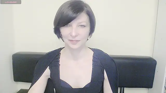 Snapshot of _AngeliaFlow_ chatting on February 12, 11:29 am AngeliaFlow online show from February 12, 11:29 am
