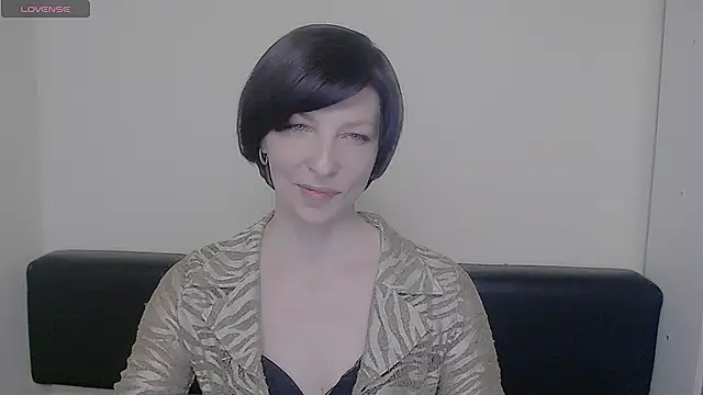 Snapshot of _AngeliaFlow_ chatting on February 18, 10:49 am AngeliaFlow online show from February 18, 10:49 am