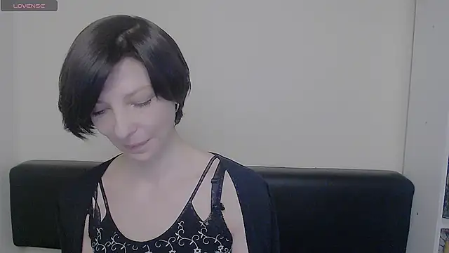 Snapshot of _AngeliaFlow_ chatting on February 19, 10:45 am AngeliaFlow online show from February 19, 10:45 am