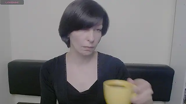 Snapshot of _AngeliaFlow_ chatting on February 20, 7:34 am AngeliaFlow online show from February 20, 7:34 am