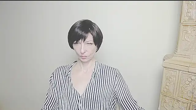 Snapshot of _AngeliaFlow_ chatting on March 10, 7:53 am AngeliaFlow online show from March 10, 7:53 am