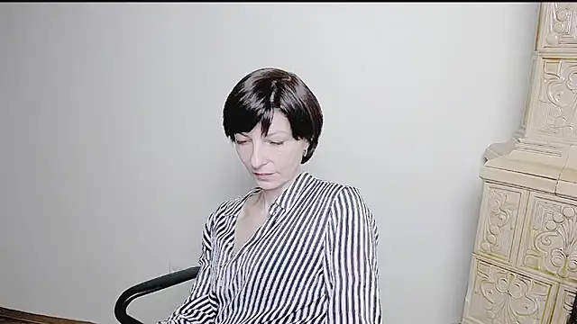 Snapshot of _AngeliaFlow_ chatting on March 17, 12:57 pm AngeliaFlow online show from March 17, 12:57 pm