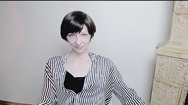 Snapshot of _AngeliaFlow_ chatting on March 22, 9:56 am AngeliaFlow online show from March 22, 9:56 am