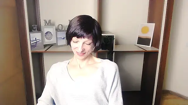 Snapshot of _AngeliaFlow_ chatting on September 12, 6:02 am AngeliaFlow online show from September 12, 6:02 am