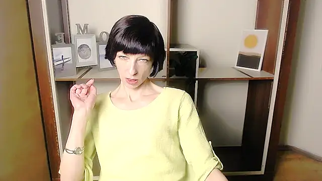 Snapshot of _AngeliaFlow_ chatting on September 13, 6:24 am AngeliaFlow online show from September 13, 6:24 am