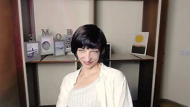 Snapshot of _AngeliaFlow_ chatting on September 26, 6:17 am AngeliaFlow online show from September 26, 6:17 am