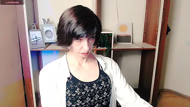 Snapshot of _AngeliaFlow_ chatting on October 15, 6:57 am AngeliaFlow online show from October 15, 6:57 am