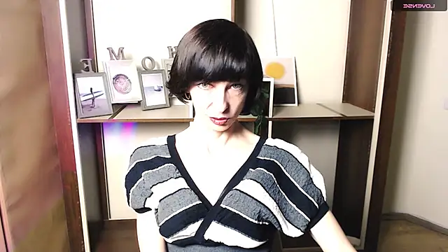 Snapshot of _AngeliaFlow_ chatting on October 29, 7:43 am AngeliaFlow online show from October 29, 7:43 am