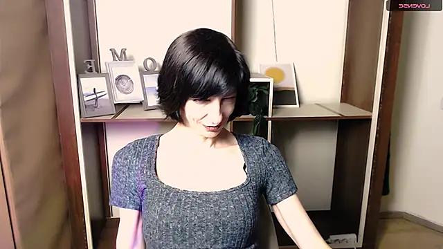 Snapshot of _AngeliaFlow_ chatting on November 3, 7:42 am AngeliaFlow online show from November 3, 7:42 am