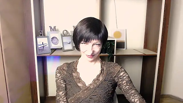 Snapshot of _AngeliaFlow_ chatting on November 10, 7:51 am AngeliaFlow online show from November 10, 7:51 am