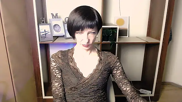 Snapshot of _AngeliaFlow_ chatting on November 11, 7:41 am AngeliaFlow online show from November 11, 7:41 am