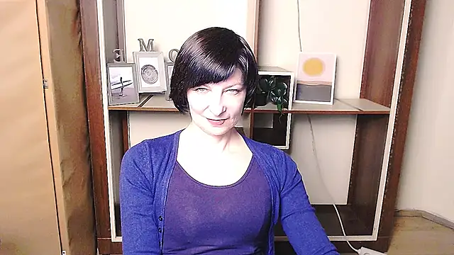  AngeliaFlow  online show from April 17, 1:25 pm