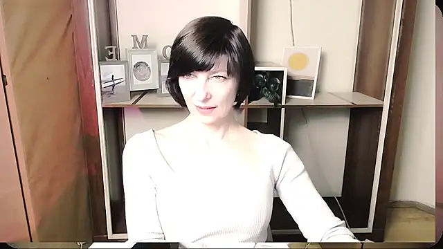  AngeliaFlow  online show from May 31, 9:05 am