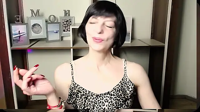  AngeliaFlow  online show from June 29, 8:31 am