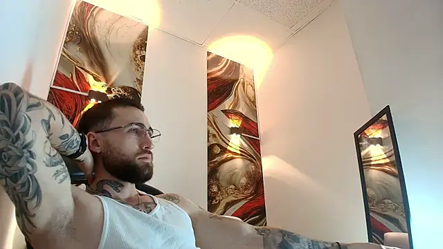 Luke davis01 online show from March 25, 1:06 pm