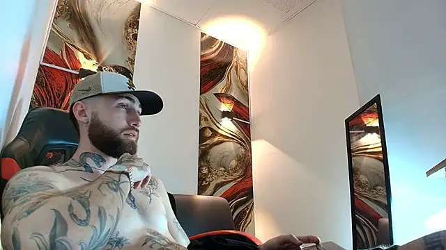 Luke davis01 online show from May 30, 12:57 pm