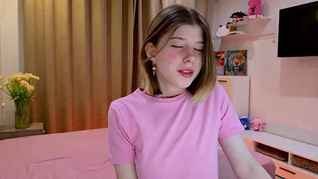 Bella amory online show from February 21, 10:00 pm