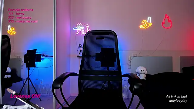 AmyLeeplay online show from February 25, 4:31 pm