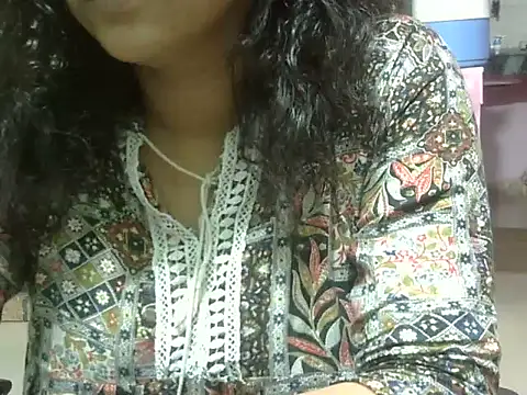 Snapshot of Your_cutiepie_ chatting on May 5, 5:54 pm Your cutiepie online show from May 5, 5:54 pm