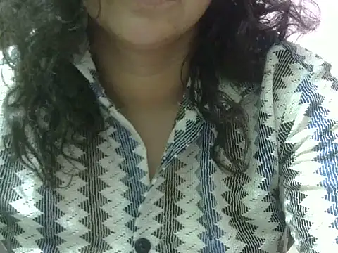 Snapshot of Your_cutiepie_ chatting on May 13, 3:59 am Your cutiepie online show from May 13, 3:59 am