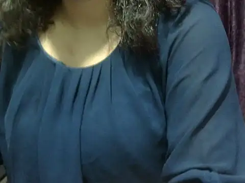 Snapshot of Your_cutiepie_ chatting on June 14, 10:50 am Your cutiepie online show from June 14, 10:50 am