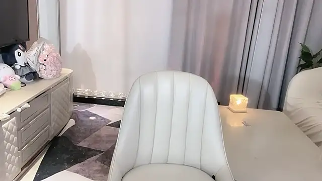 Moonccoi online show from November 24, 1:11 pm