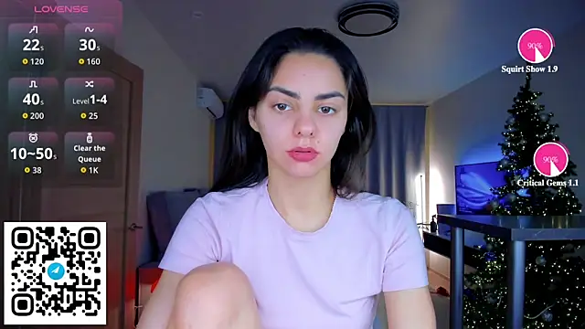 EmiliaZen online show from December 19, 3:30 pm