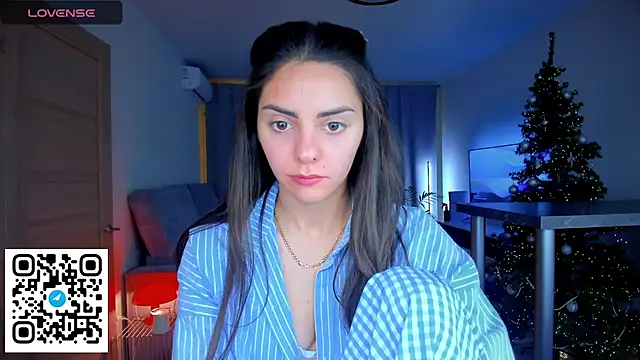 EmiliaZen online show from January 9, 10:55 pm